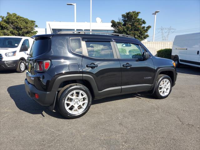 2022 Jeep Renegade Latitude 4x4 2022 Jeep Renegade Latitude 4x4