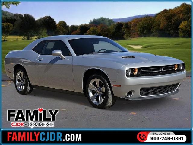 2022 Dodge Challenger SXT 2022 Dodge Challenger SXT