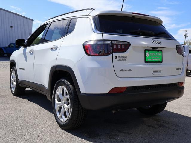 2024 Jeep Compass Latitude 4x4 2024 Jeep Compass Latitude 4x4