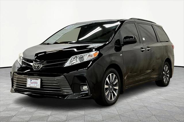 2018 Toyota Sienna XLE Premium 7 Passenger 2018 Toyota Sienna XLE Premium 7 Passenger