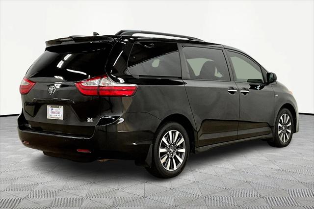 2018 Toyota Sienna XLE Premium 7 Passenger 2018 Toyota Sienna XLE Premium 7 Passenger