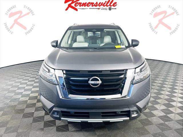 2022 Nissan Pathfinder SL 4WD 2022 Nissan Pathfinder SL 4WD