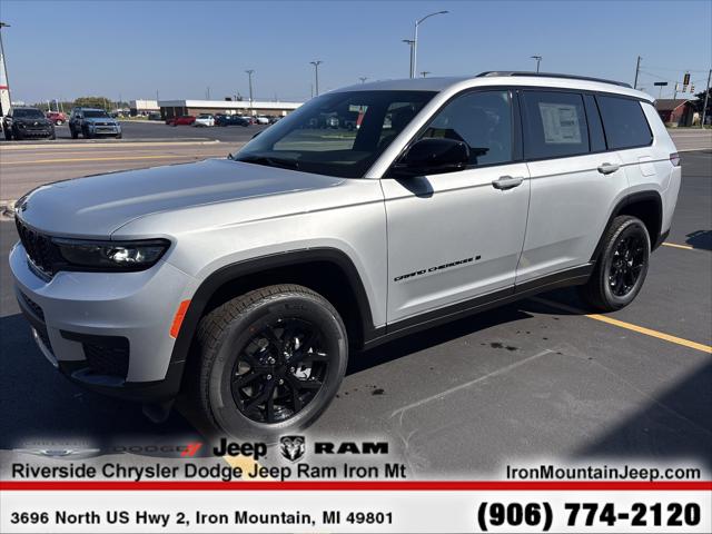 2025 Jeep Grand Cherokee GRAND CHEROKEE L ALTITUDE X 4X4