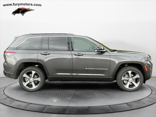2025 Jeep Grand Cherokee GRAND CHEROKEE LIMITED 4X4