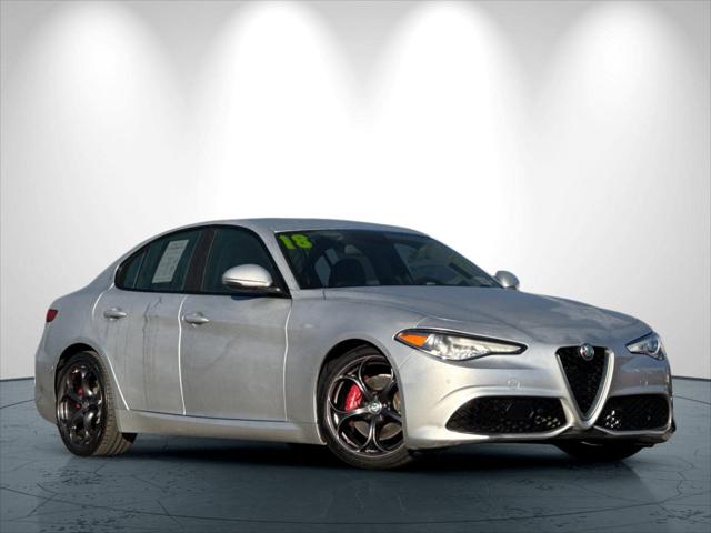 2018 Alfa Romeo Giulia Ti Sport RWD 2018 Alfa Romeo Giulia Ti Sport RWD