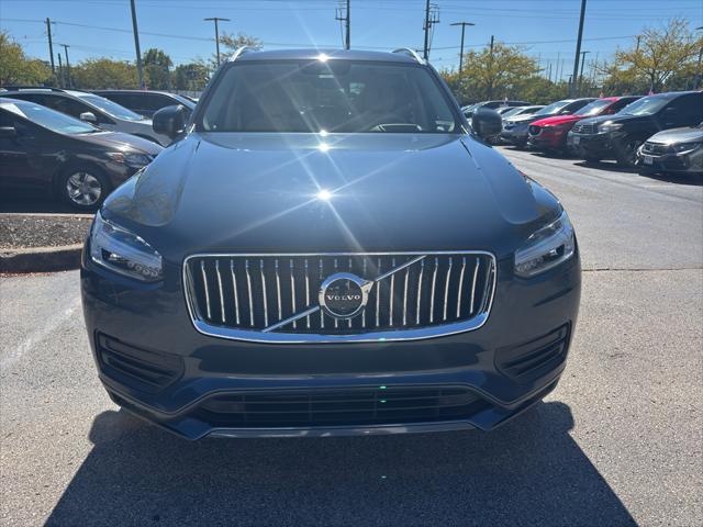 2021 Volvo XC90 T6 Momentum 7 Passenger
