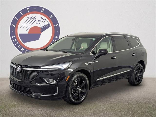 2024 Buick Enclave Essence 2024 Buick Enclave Essence