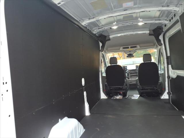 2025 Ford Transit Cargo Van Base