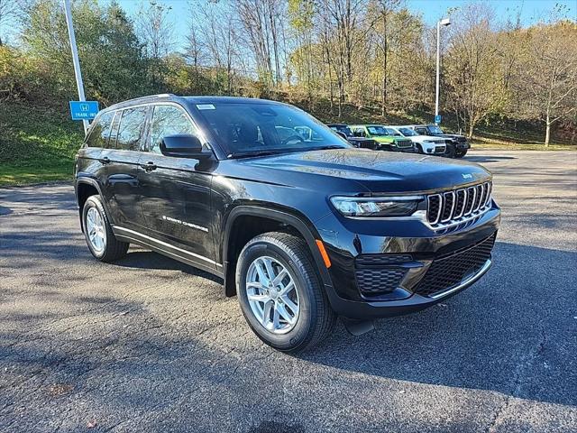 2025 Jeep Grand Cherokee GRAND CHEROKEE LAREDO X 4X4 2025 Jeep Grand Cherokee GRAND CHEROKEE LAREDO X 4X4