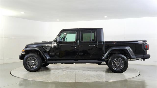 2024 Jeep Gladiator Sport S