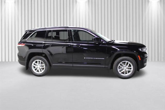 2025 Jeep Grand Cherokee GRAND CHEROKEE LAREDO X 4X4 2025 Jeep Grand Cherokee GRAND CHEROKEE LAREDO X 4X4