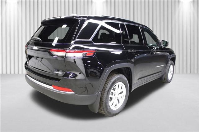 2025 Jeep Grand Cherokee GRAND CHEROKEE LAREDO X 4X4 2025 Jeep Grand Cherokee GRAND CHEROKEE LAREDO X 4X4