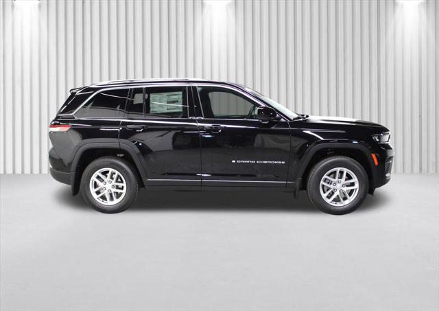 2025 Jeep Grand Cherokee GRAND CHEROKEE LAREDO X 4X4 2025 Jeep Grand Cherokee GRAND CHEROKEE LAREDO X 4X4