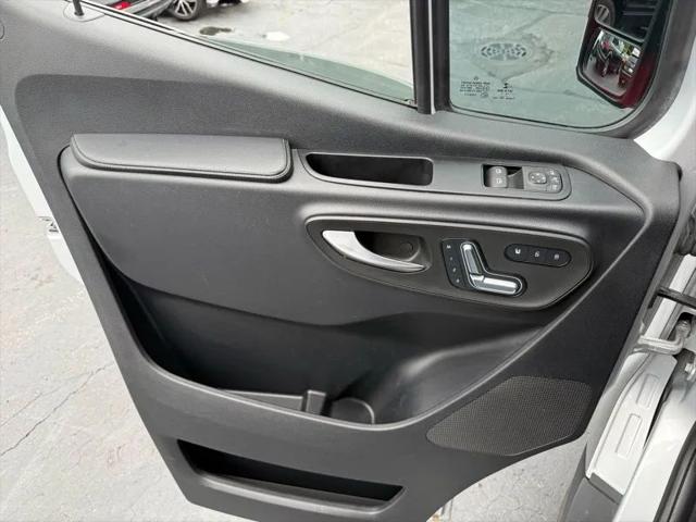 2021 Mercedes-Benz Sprinter 2500 Standard Roof V6
