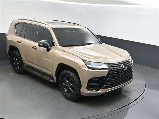 2025 Lexus LX Overtrail's photo
