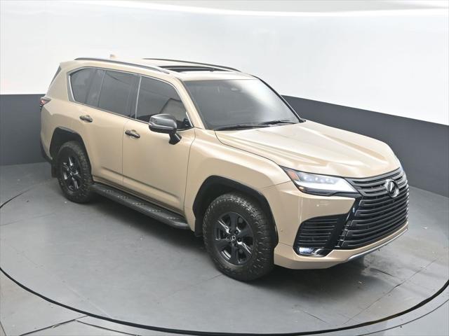 2025 Lexus LX Overtrail's photo