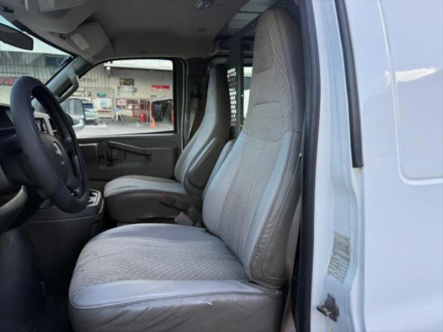 2017 GMC Savana 2500 Work Van