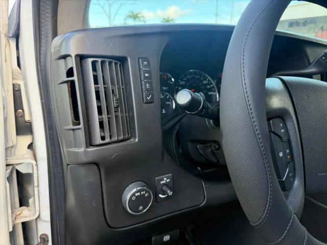 2017 GMC Savana 2500 Work Van