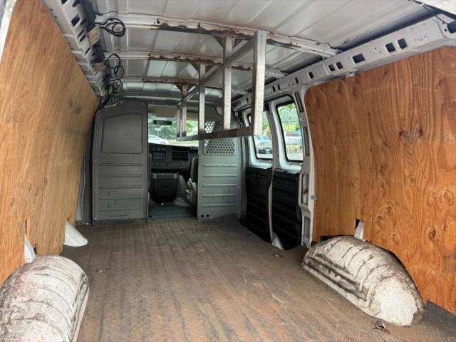2017 GMC Savana 2500 Work Van