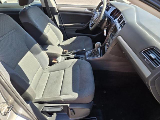 2016 Volkswagen Golf TSI S 4-Door