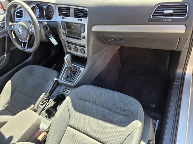 2016 Volkswagen Golf TSI S 4-Door
