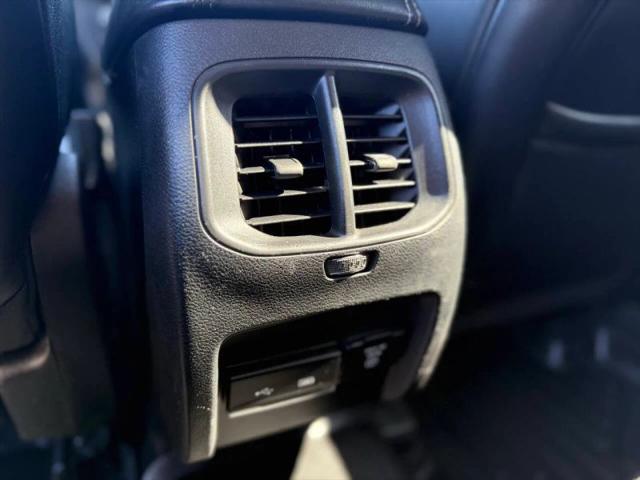 2019 Jeep Cherokee Limited FWD