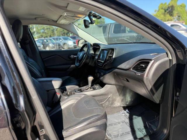 2019 Jeep Cherokee Limited FWD