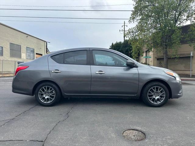 2019 Nissan Versa 1.6 SV