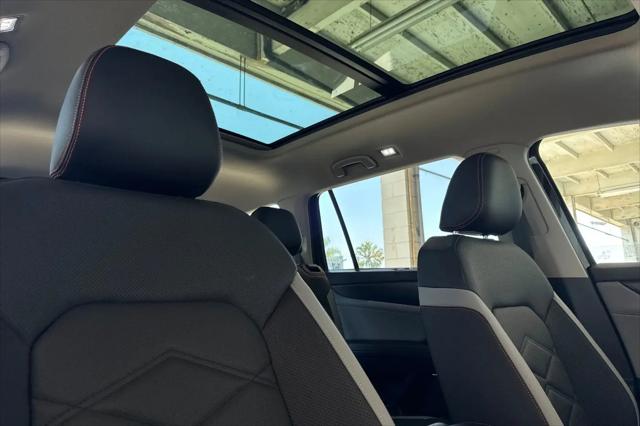 2025 Volkswagen Atlas 2.0T Peak Edition