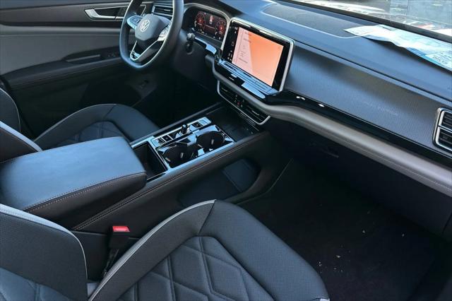 2025 Volkswagen Atlas 2.0T Peak Edition