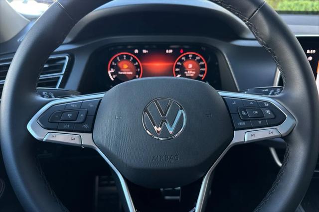 2025 Volkswagen Atlas 2.0T Peak Edition