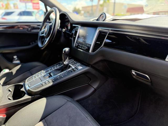 2018 Porsche Macan Sport Edition