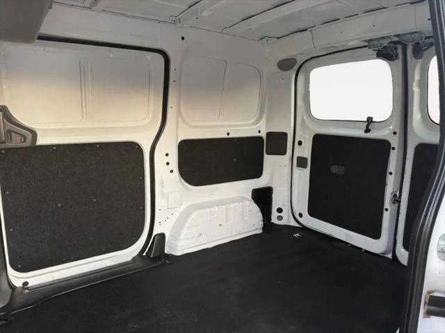 2018 Nissan NV200 SV
