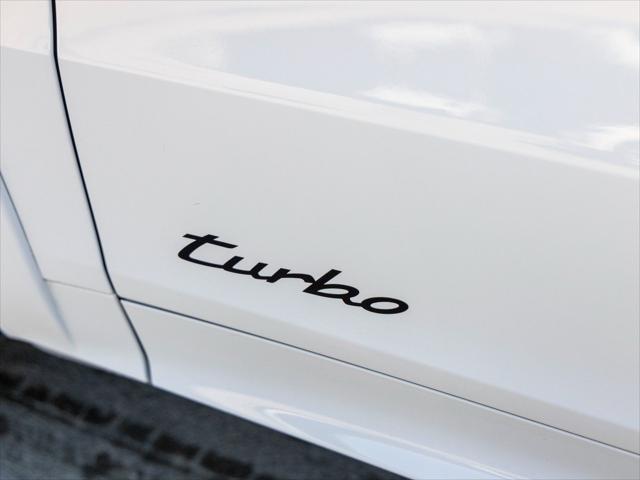 2025 Porsche Cayenne E-Hybrid Turbo