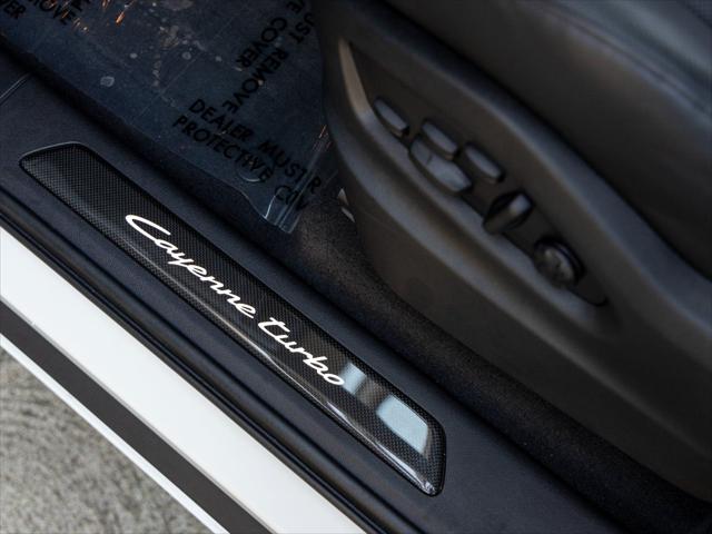 2025 Porsche Cayenne E-Hybrid Turbo