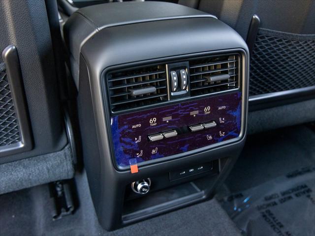 2025 Porsche Cayenne E-Hybrid Turbo