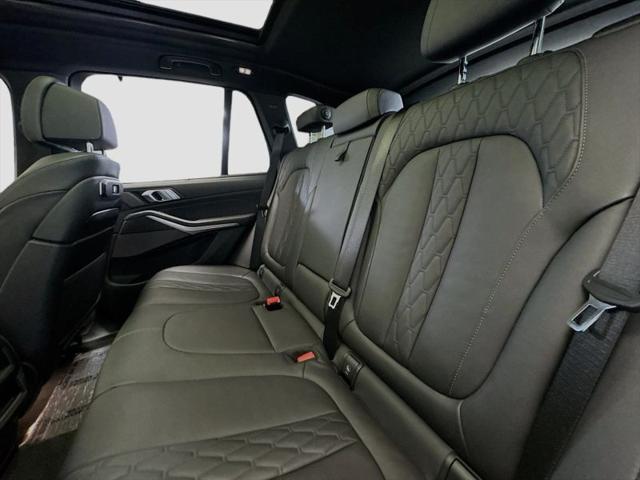 2024 BMW X5 M60i