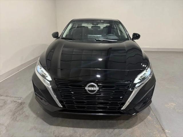 2025 Nissan Altima SL FWD
