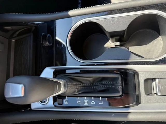 2025 Nissan Altima SL FWD