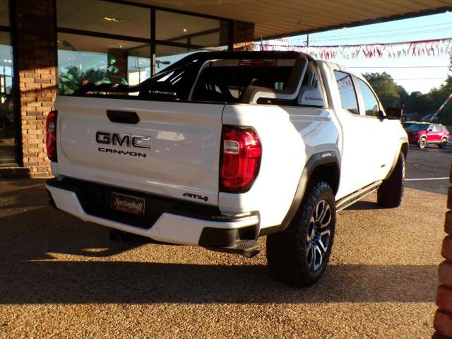 2025 GMC Canyon 4WD AT4