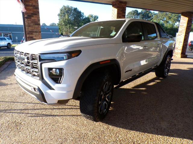 2025 GMC Canyon 4WD AT4