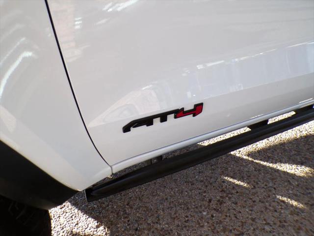2025 GMC Canyon 4WD AT4