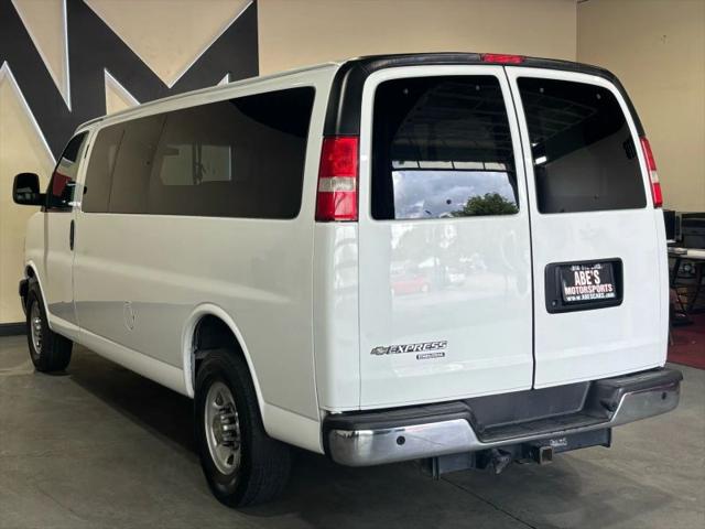 2016 Chevrolet Express LT