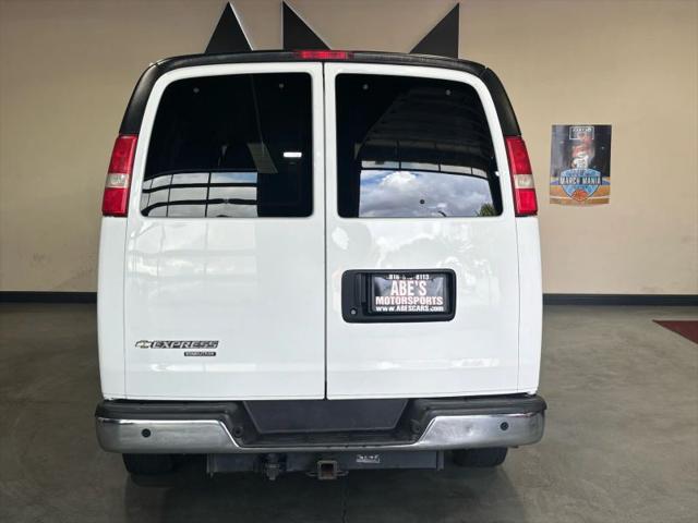 2016 Chevrolet Express LT