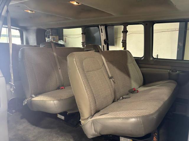 2016 Chevrolet Express LT