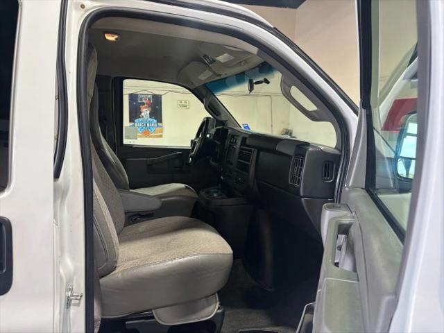 2016 Chevrolet Express LT