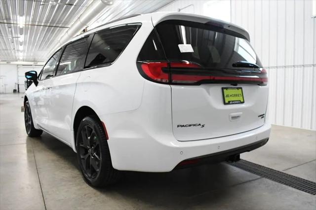 2026 Chrysler Pacifica Limited AWD