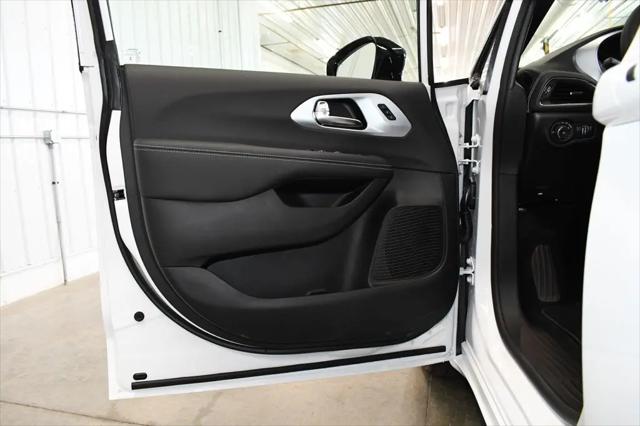 2026 Chrysler Pacifica Limited AWD
