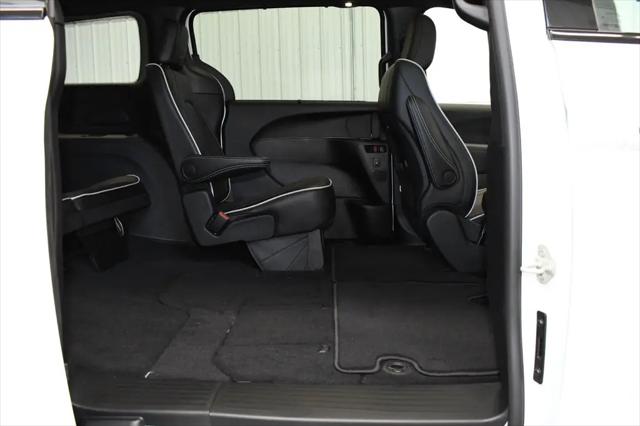 2026 Chrysler Pacifica Limited AWD