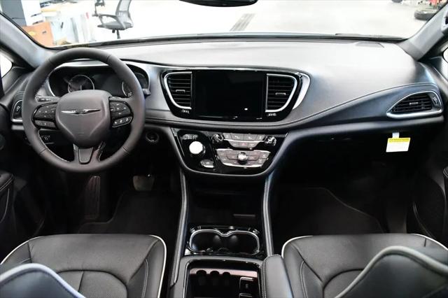 2026 Chrysler Pacifica Limited AWD